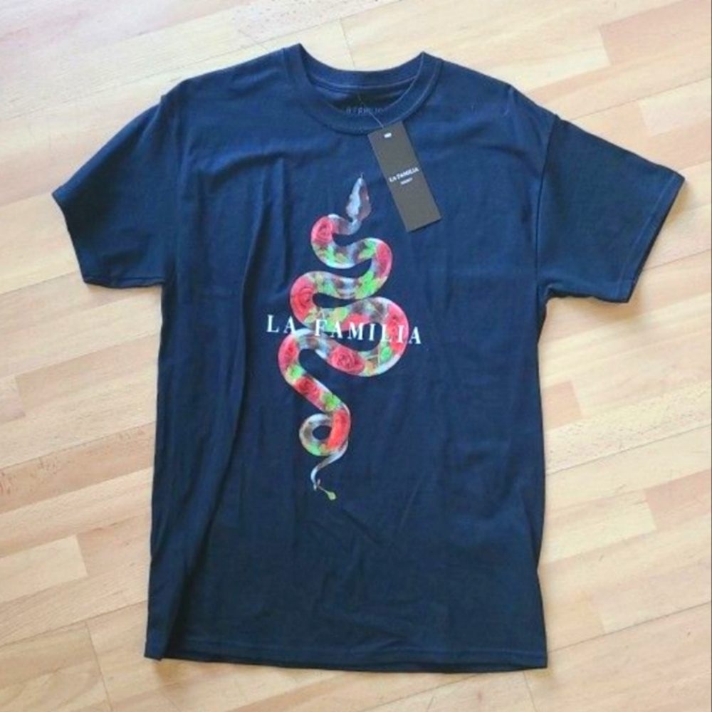 La Familia, Men's medium brand new